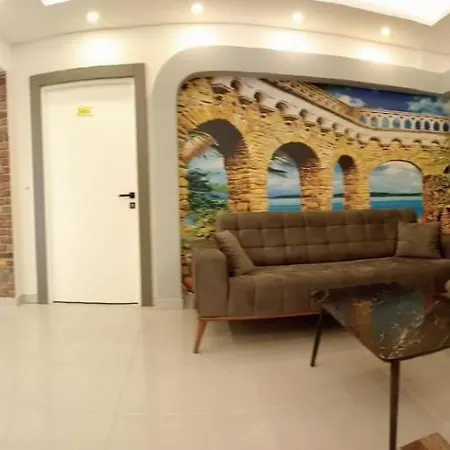 Leon Oda ve Kahvaltı
